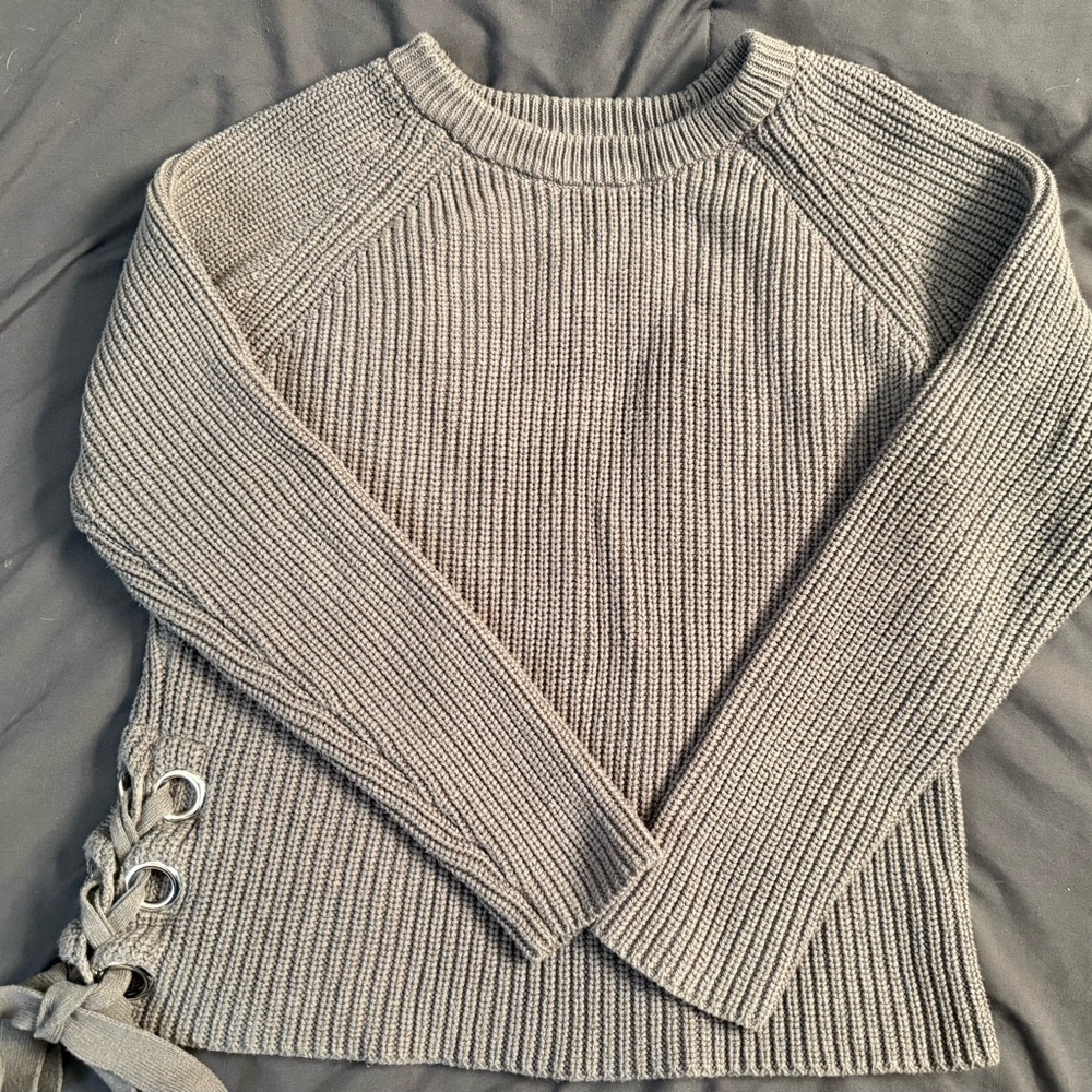 Kut from the Kloth Light Gray Ribbed Sweater